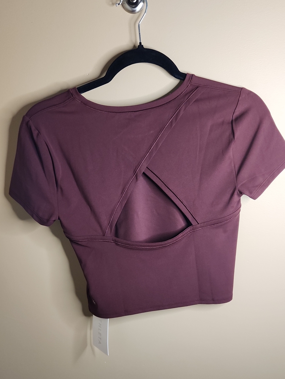 Athleta Transcend Open Back Tee in Plum. Size S. NWT. #600341 - Picture 3 of 5